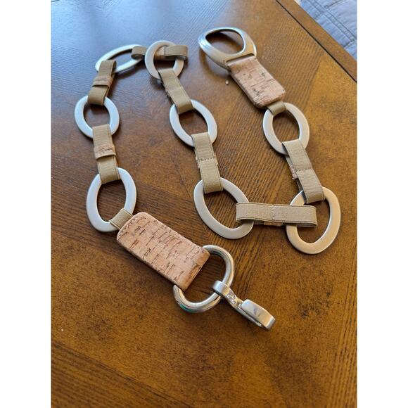 Stretchy Adjustable Silver / Cork Belt - Picture 5 of 5